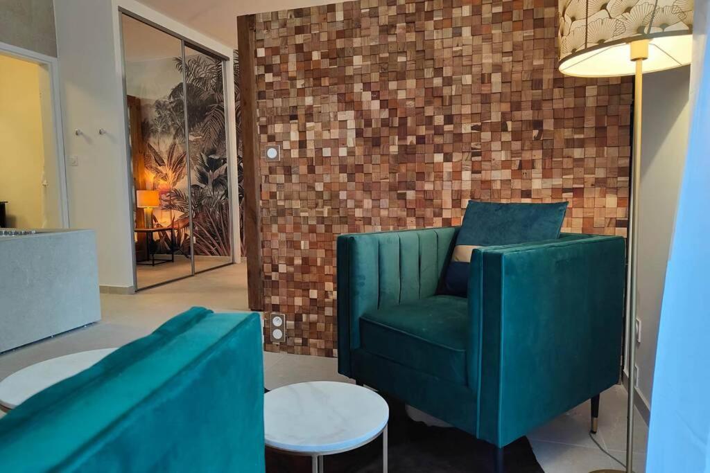 Suites Jm - Le Temps D'Une Escale อิแยร์ ภายนอก รูปภาพ